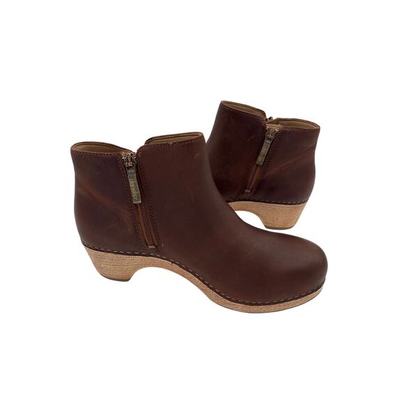 Dansko WomenLizanne bootie brown tan oiled pull-up leather Size 6.5-7 US 37 EU - Picture 5 of 9